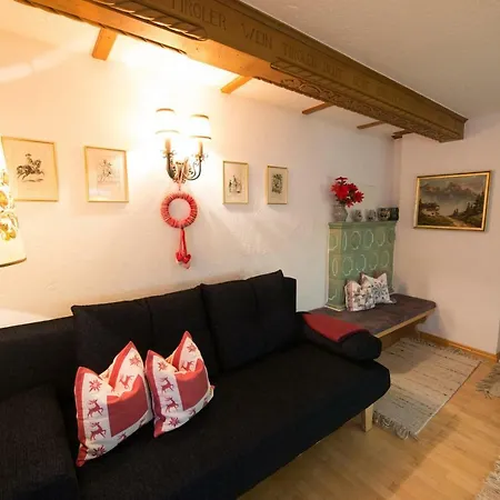 Holzschnitzers Appartements Ehrwald Exterior photo