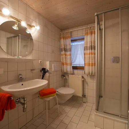 Holzschnitzers Appartements Ehrwald Exterior photo