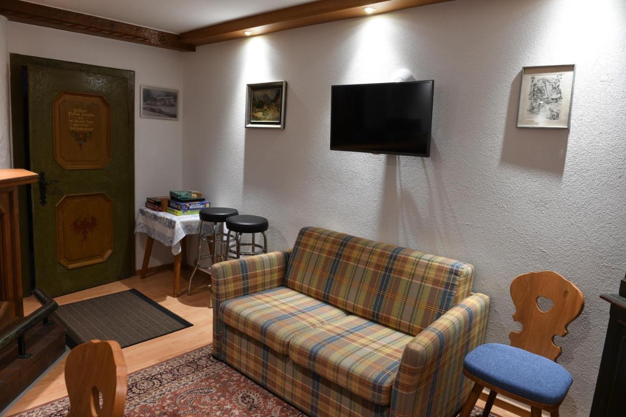 Apartment Holzschnitzers *