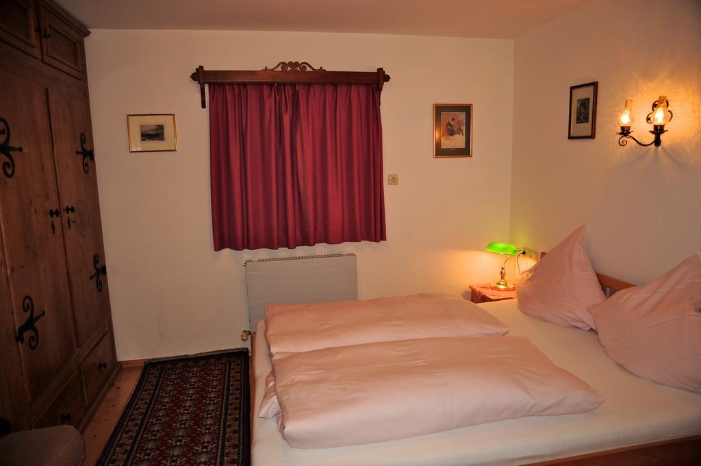 Apartment Holzschnitzers