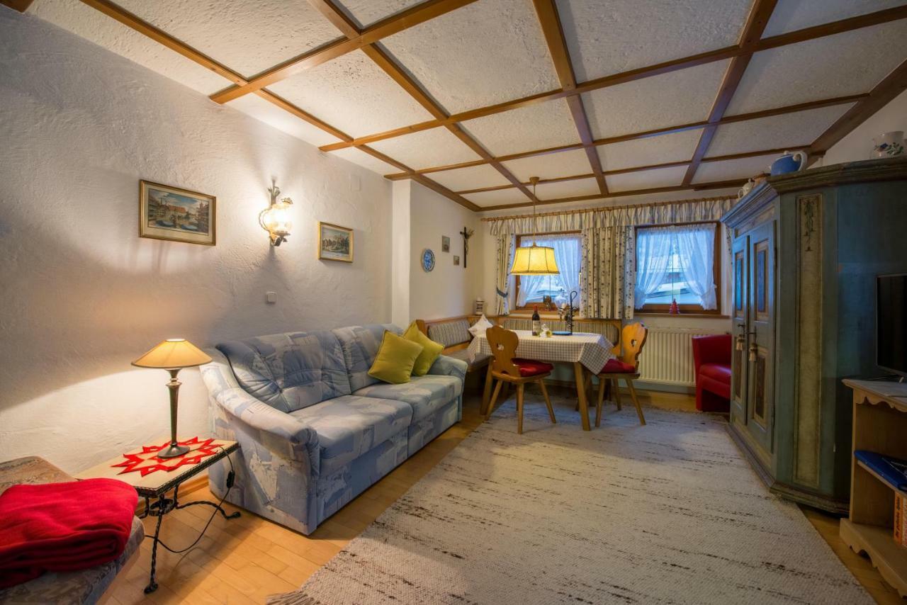 Apartment Holzschnitzers